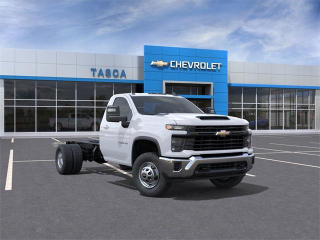 new 2025 Chevrolet Silverado 3500 car, priced at $73,854