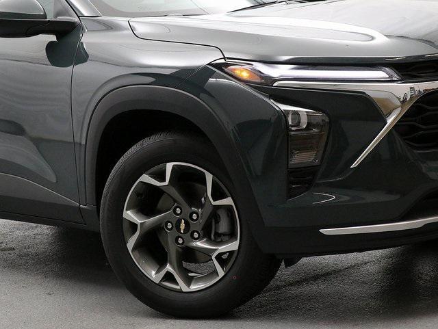new 2025 Chevrolet Trax car, priced at $25,040