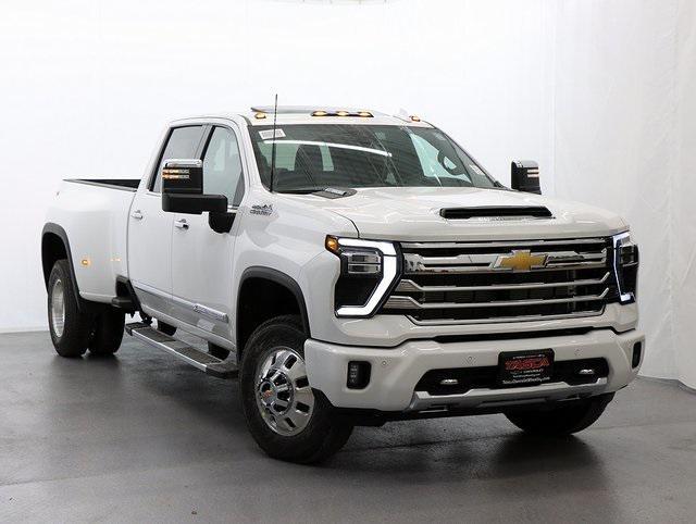 new 2025 Chevrolet Silverado 3500 car, priced at $90,575