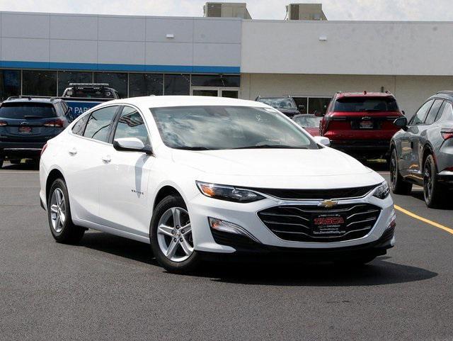 new 2025 Chevrolet Malibu car, priced at $25,978