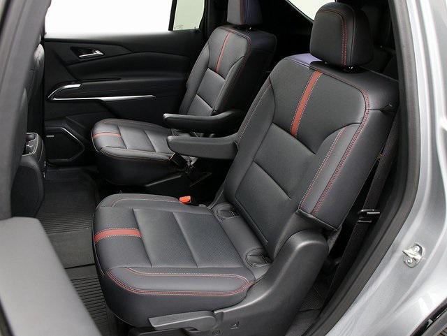 used 2024 Chevrolet Traverse car, priced at $50,900