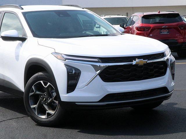 new 2025 Chevrolet Trax car, priced at $23,390