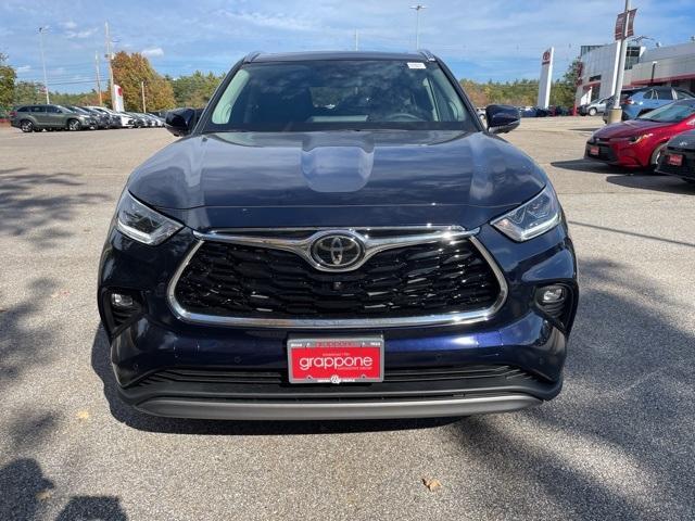 new 2025 Toyota Highlander car, priced at $54,098