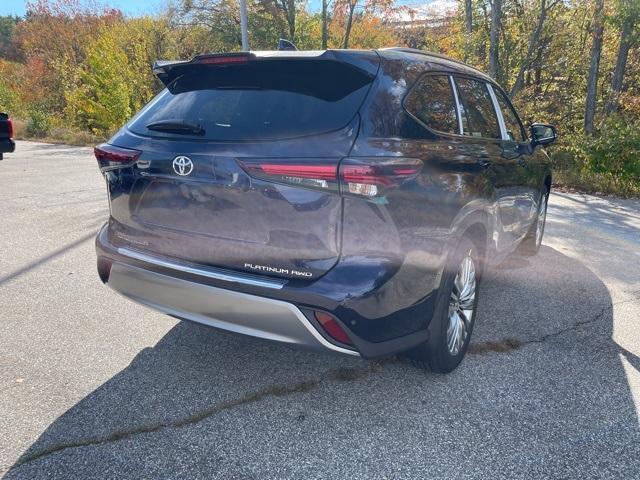 new 2025 Toyota Highlander car, priced at $54,098