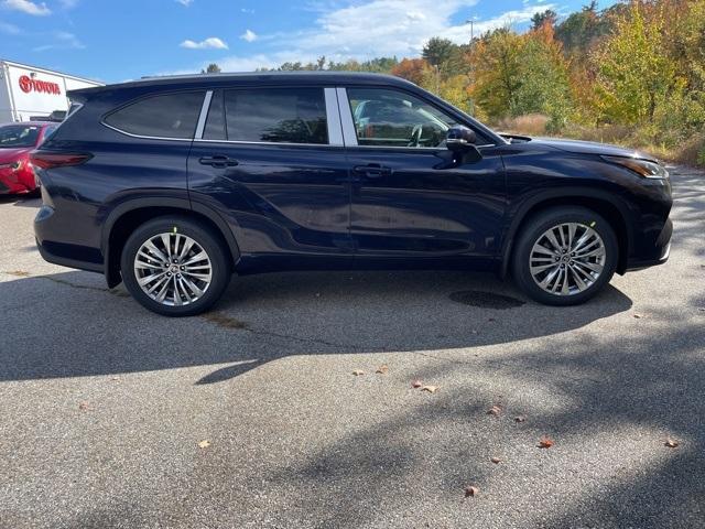 new 2025 Toyota Highlander car, priced at $54,098
