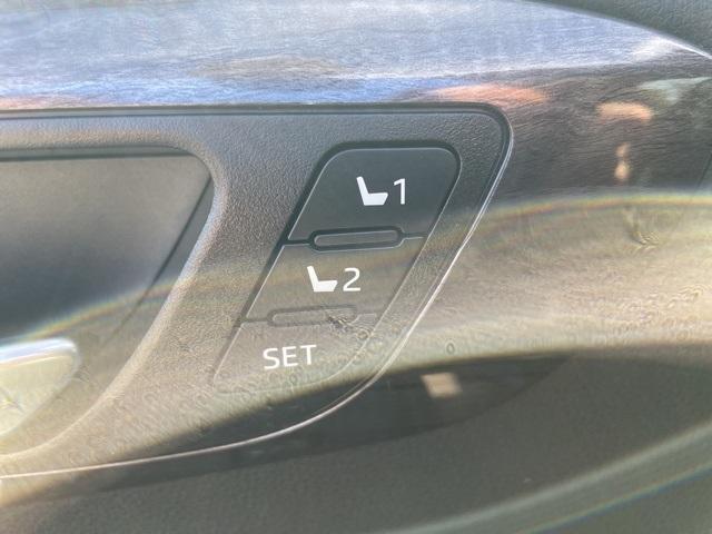 new 2025 Toyota Highlander car, priced at $54,098