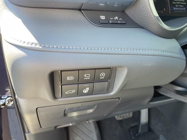 new 2025 Toyota Highlander car, priced at $54,098