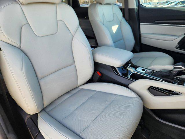 new 2025 Kia Telluride car, priced at $43,192