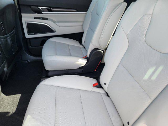 new 2025 Kia Telluride car, priced at $43,192
