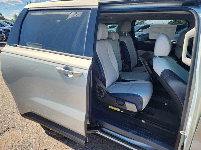 new 2025 Kia Carnival car, priced at $52,821