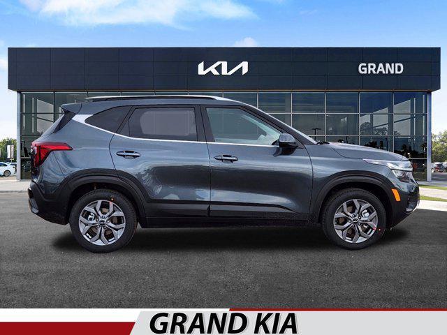 new 2024 Kia Seltos car, priced at $27,594