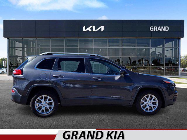 used 2015 Jeep Cherokee car, priced at $10,687