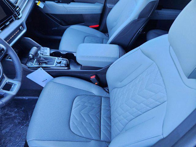 new 2025 Kia Sportage car, priced at $35,122
