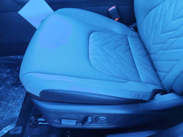 new 2025 Kia Sportage car, priced at $35,122