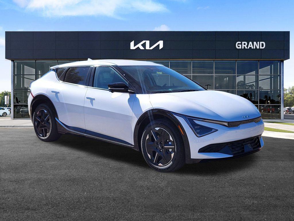 new 2025 Kia EV6 car, priced at $47,159