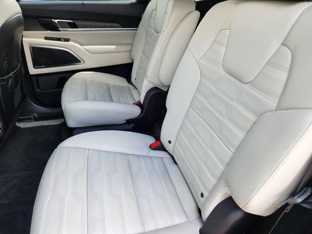 used 2024 Kia Telluride car, priced at $43,201