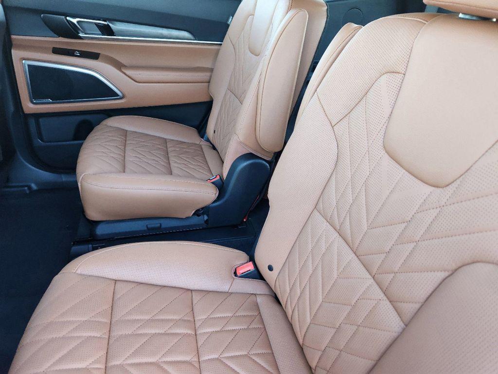new 2025 Kia Telluride car, priced at $47,654