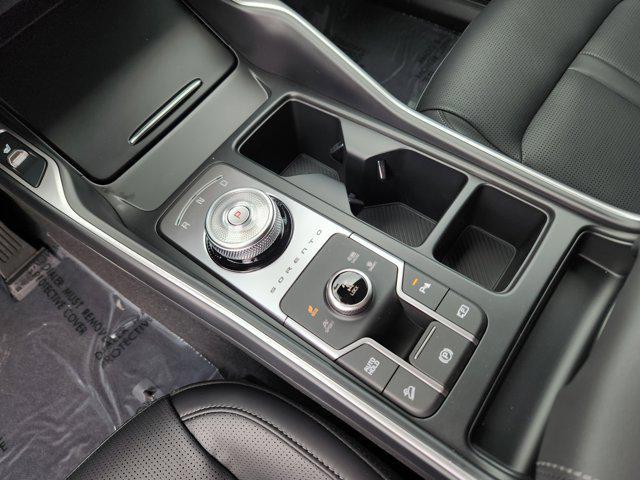 new 2025 Kia Sorento Hybrid car, priced at $39,827