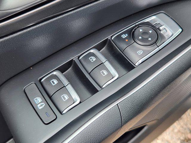 new 2025 Kia Sorento Hybrid car, priced at $39,827