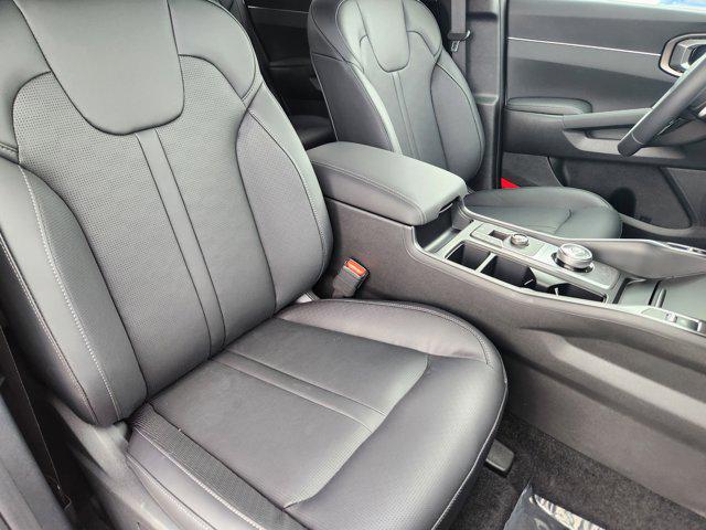 new 2025 Kia Sorento Hybrid car, priced at $39,827