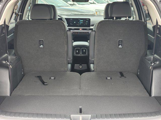 new 2025 Kia Sorento Hybrid car, priced at $39,827