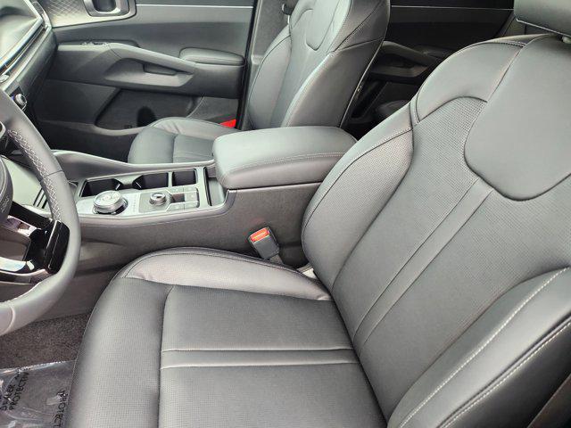 new 2025 Kia Sorento Hybrid car, priced at $39,827