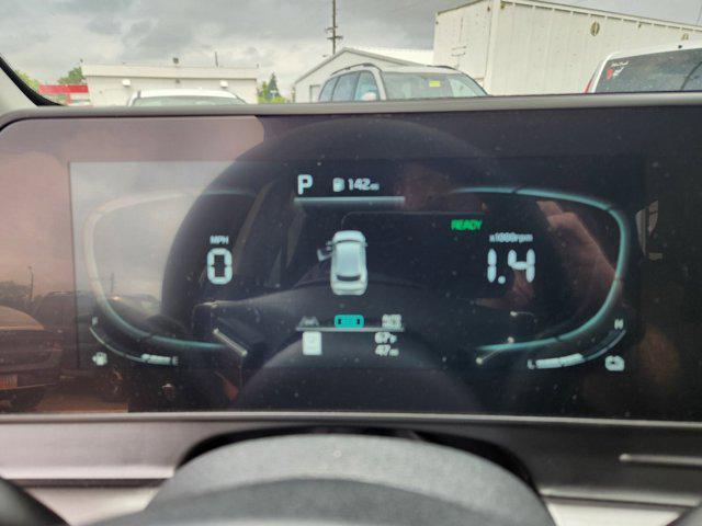 new 2025 Kia Sportage Hybrid car, priced at $35,739