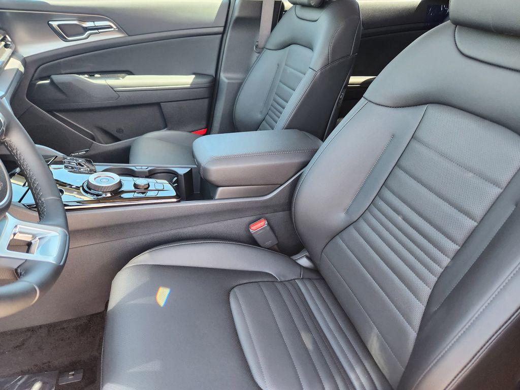 new 2025 Kia Sportage Hybrid car, priced at $36,687