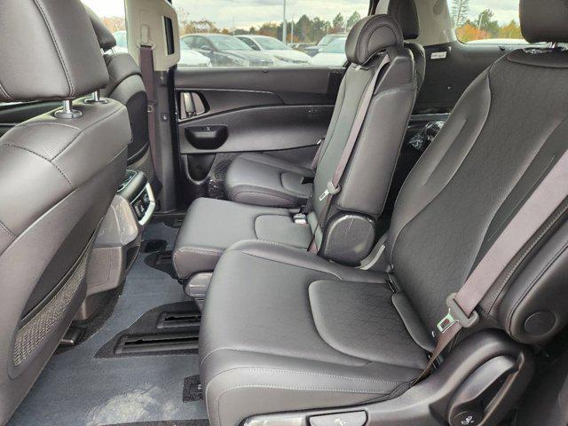 new 2026 Kia Carnival Hybrid car, priced at $49,050