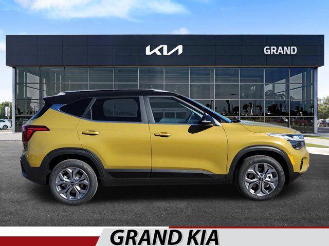 new 2024 Kia Seltos car, priced at $27,827