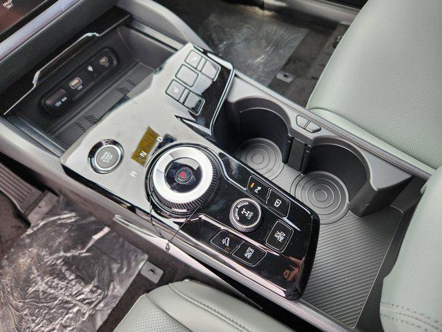 new 2025 Kia Sportage car, priced at $38,074