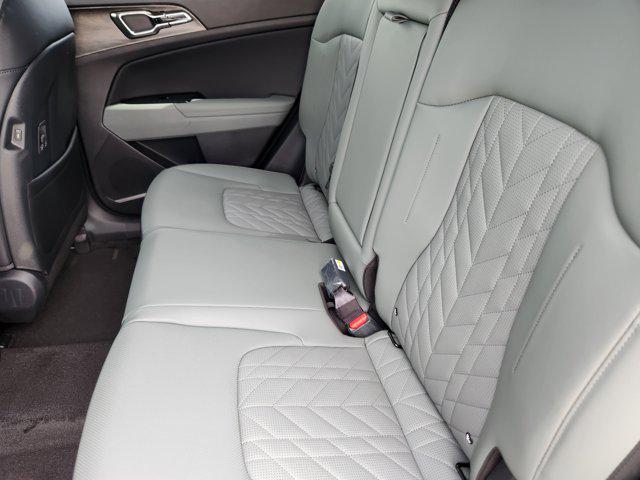 new 2025 Kia Sportage car, priced at $38,074