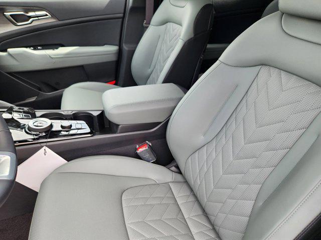new 2025 Kia Sportage car, priced at $38,074