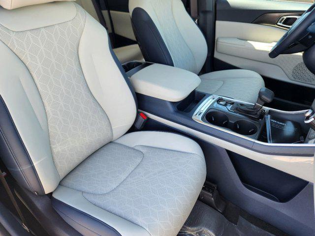 new 2025 Kia Carnival car, priced at $46,116