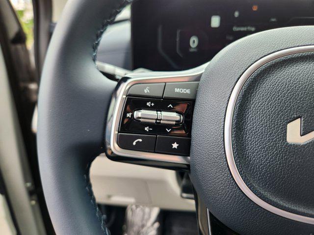 new 2025 Kia Carnival car, priced at $44,654