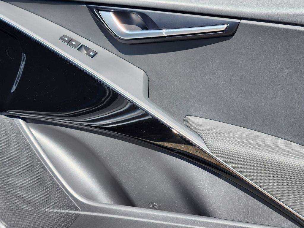 new 2025 Kia Niro car, priced at $27,995