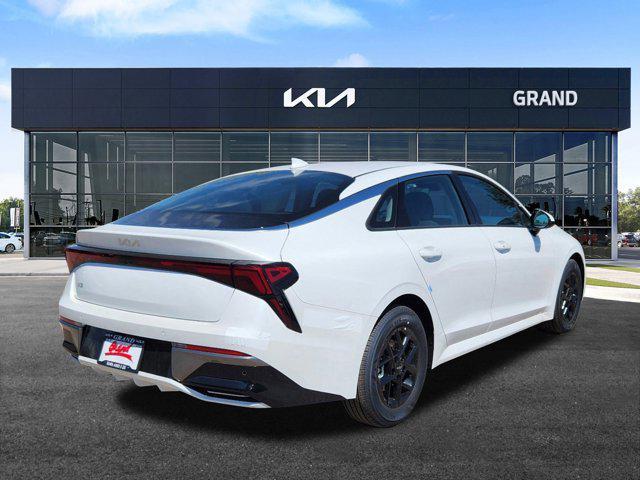 new 2025 Kia K5 car, priced at $28,518