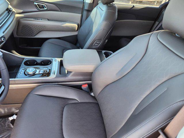 new 2026 Kia Carnival Hybrid car, priced at $48,598