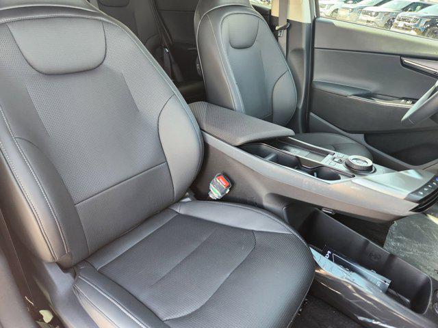 new 2025 Kia EV6 car, priced at $52,925