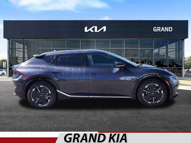 new 2025 Kia EV6 car, priced at $52,925