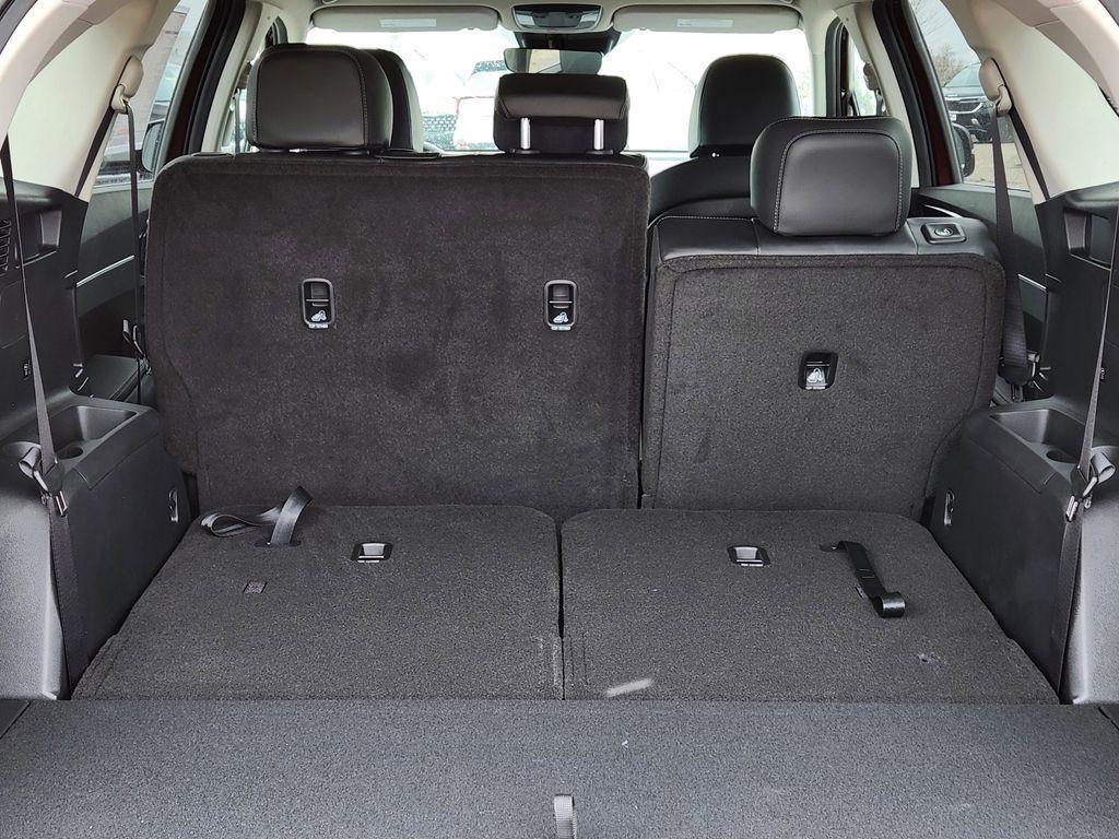 new 2025 Kia Sorento car, priced at $33,779
