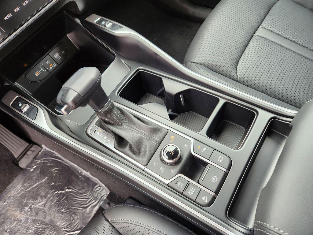 new 2025 Kia Sorento car, priced at $33,779