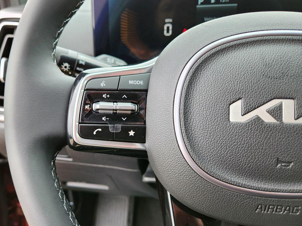 new 2025 Kia Sorento car, priced at $33,779