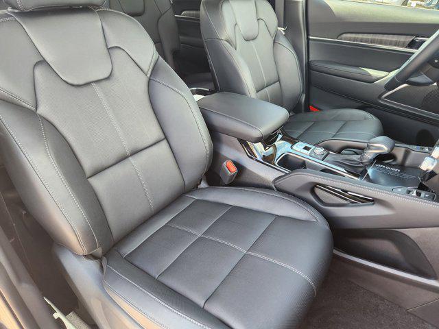 new 2025 Kia Telluride car, priced at $45,635