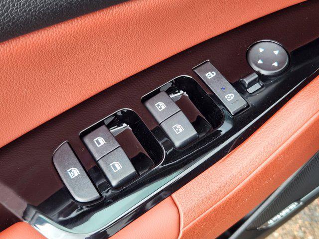 new 2025 Kia Sportage Hybrid car, priced at $39,324