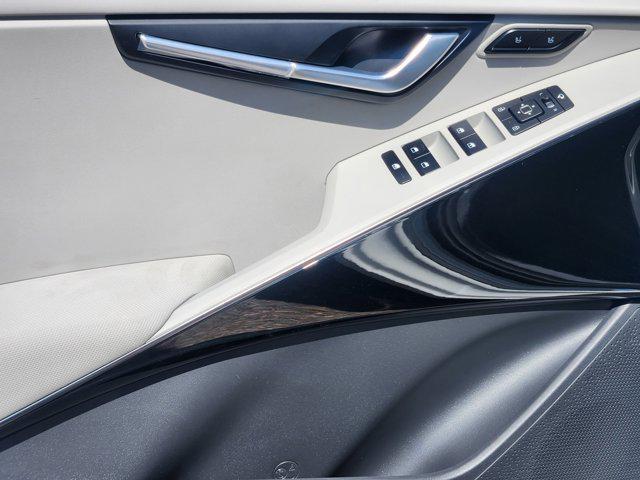 new 2025 Kia Niro EV car, priced at $35,262