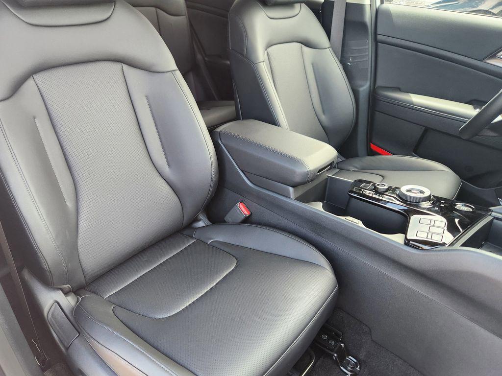new 2025 Kia Sportage Hybrid car, priced at $31,863
