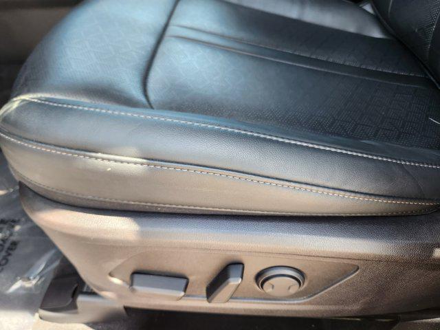 used 2022 Kia Sorento car, priced at $26,201