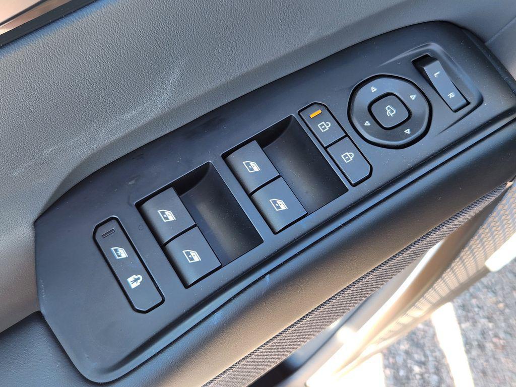 new 2026 Kia EV9 car, priced at $59,711