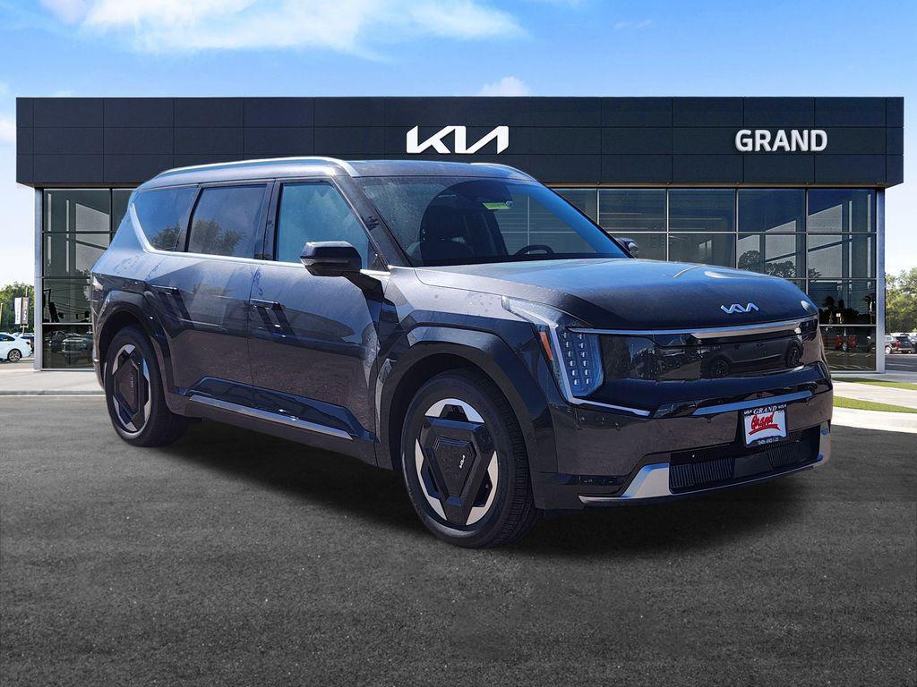 new 2026 Kia EV9 car, priced at $59,711